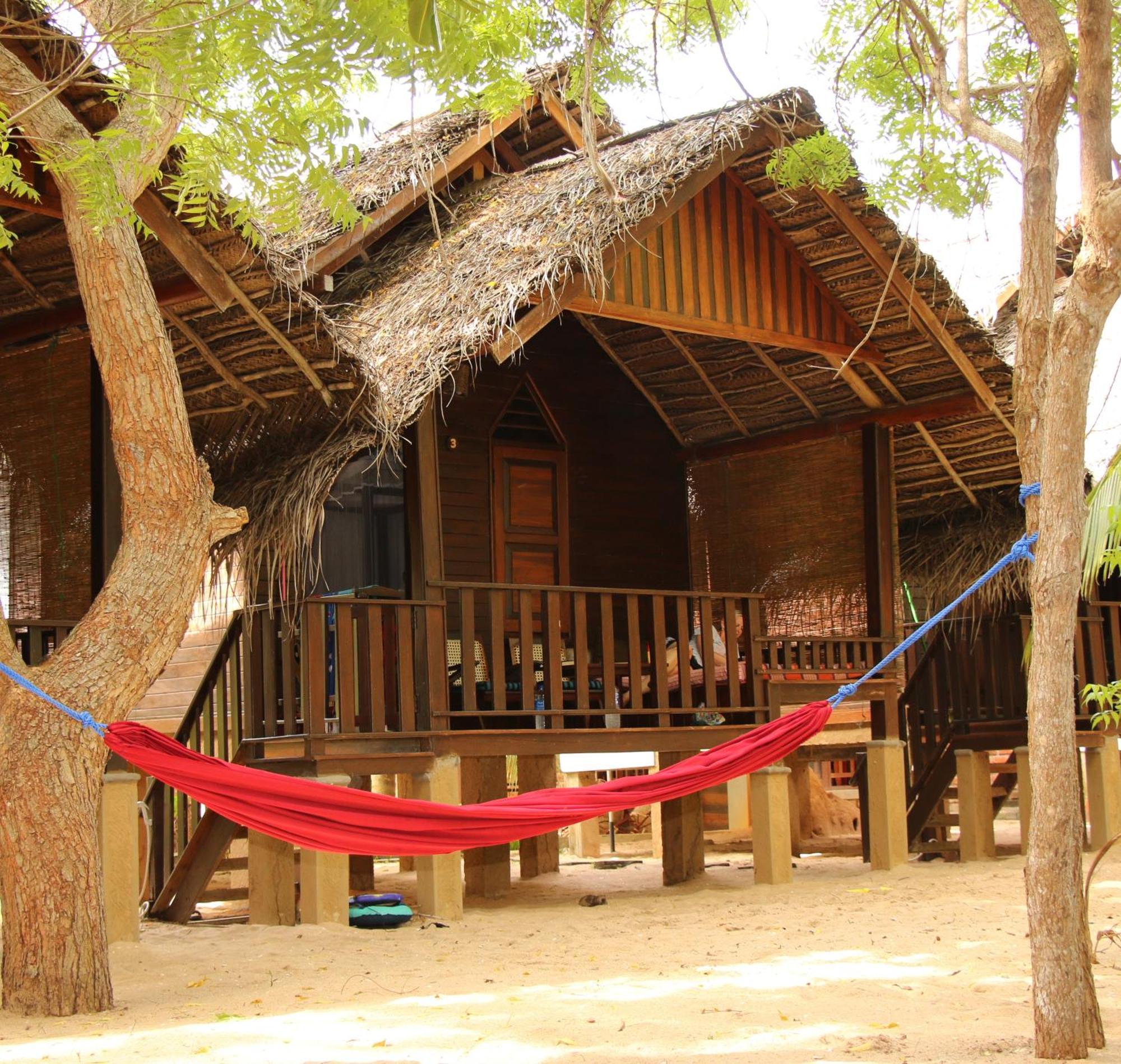 Shiva'S Beach Cabanas Tangalle Exterior photo