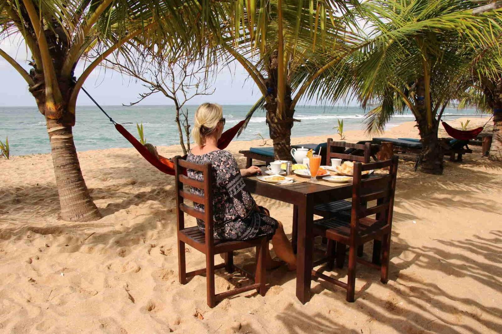 Shiva'S Beach Cabanas Tangalle Exterior photo