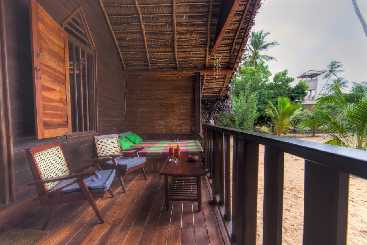 Shiva'S Beach Cabanas Tangalle Exterior photo