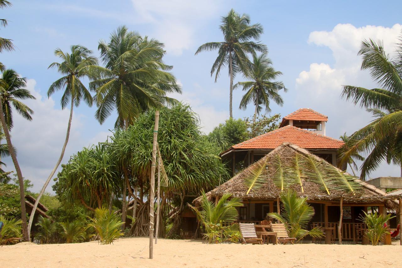 Shiva'S Beach Cabanas Tangalle Exterior photo