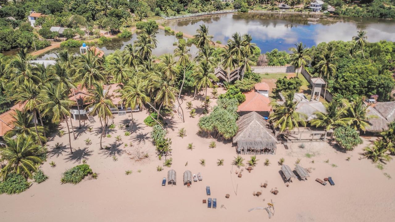 Shiva'S Beach Cabanas Tangalle Exterior photo