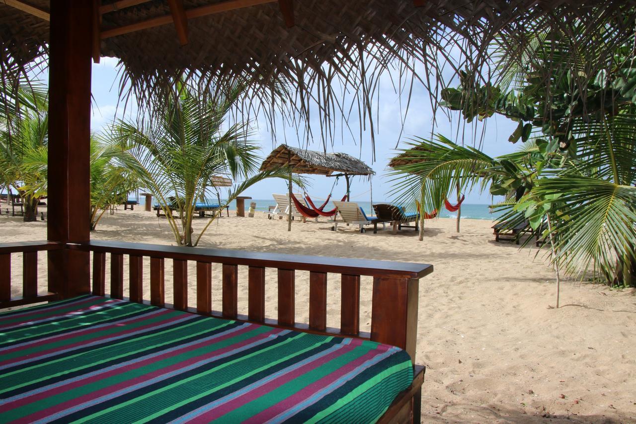 Shiva'S Beach Cabanas Tangalle Exterior photo