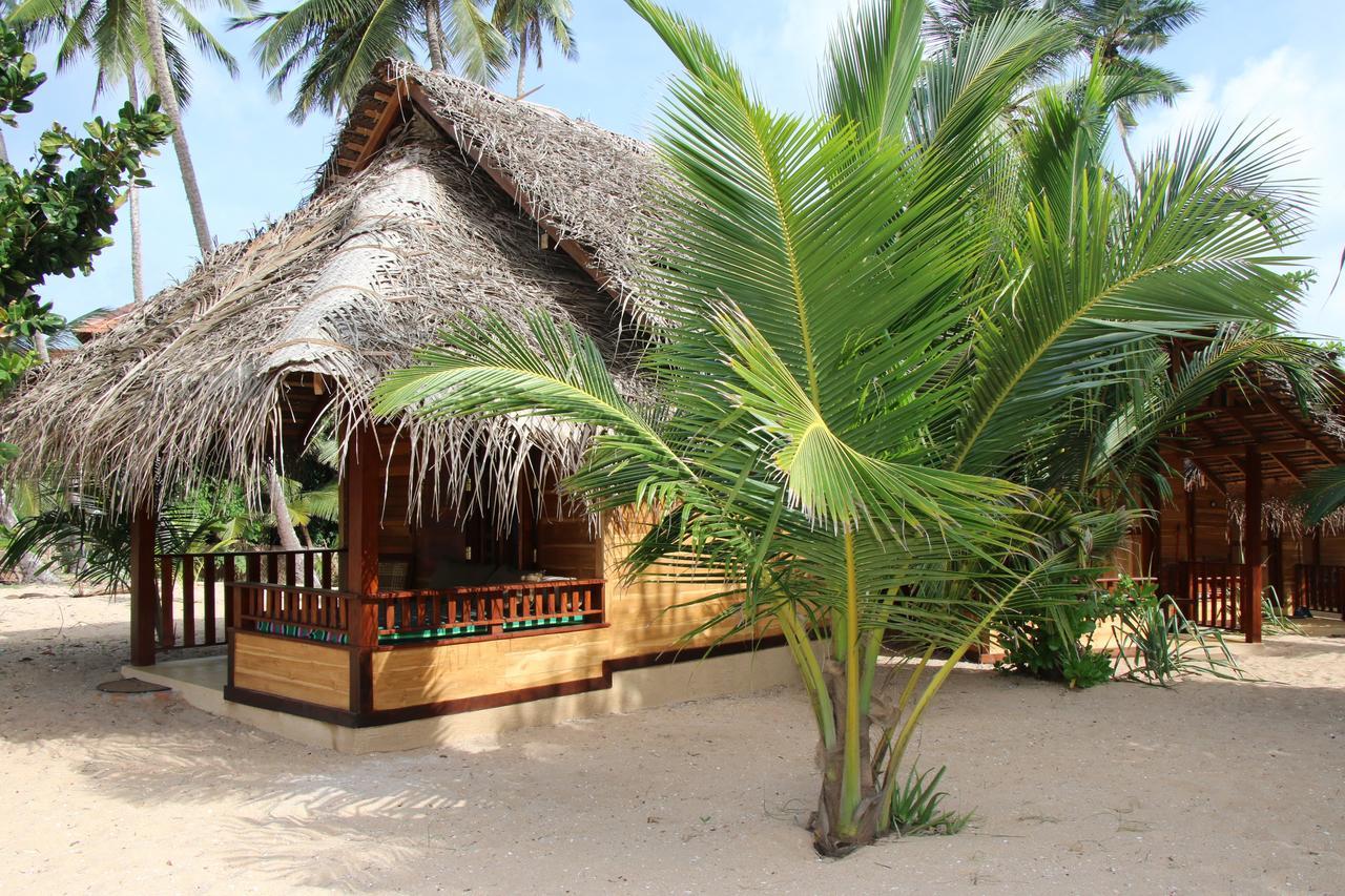 Shiva'S Beach Cabanas Tangalle Exterior photo