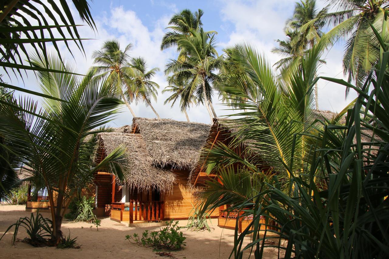 Shiva'S Beach Cabanas Tangalle Exterior photo