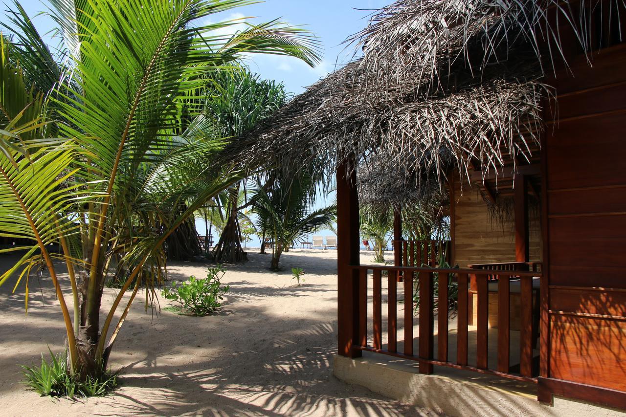 Shiva'S Beach Cabanas Tangalle Exterior photo