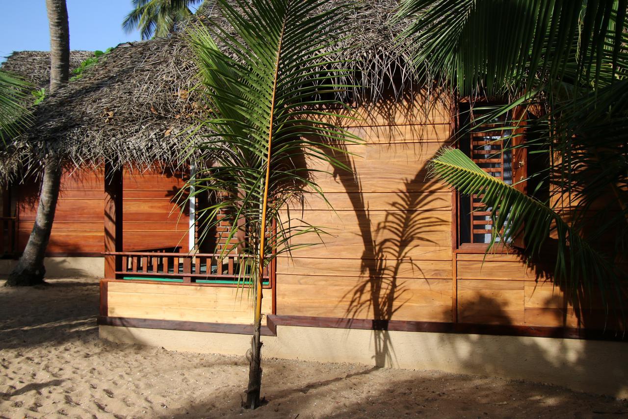 Shiva'S Beach Cabanas Tangalle Exterior photo