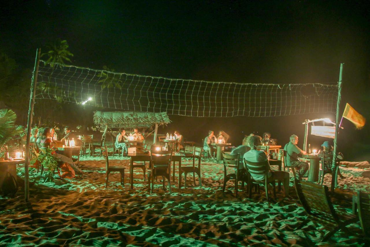 Shiva'S Beach Cabanas Tangalle Exterior photo